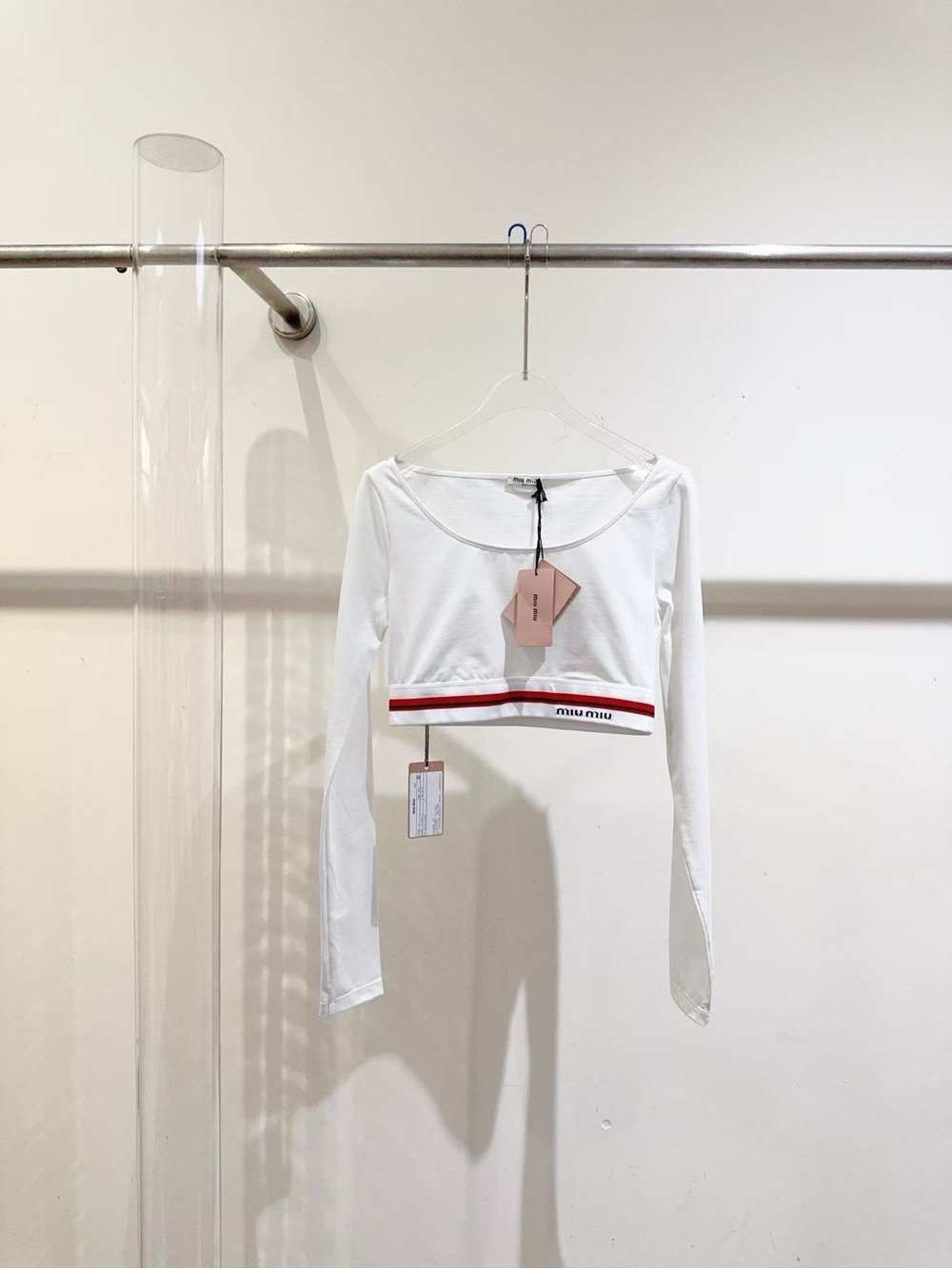 🚩steal Miu Miu White Long Sleeve Cropped Top with Red Trim